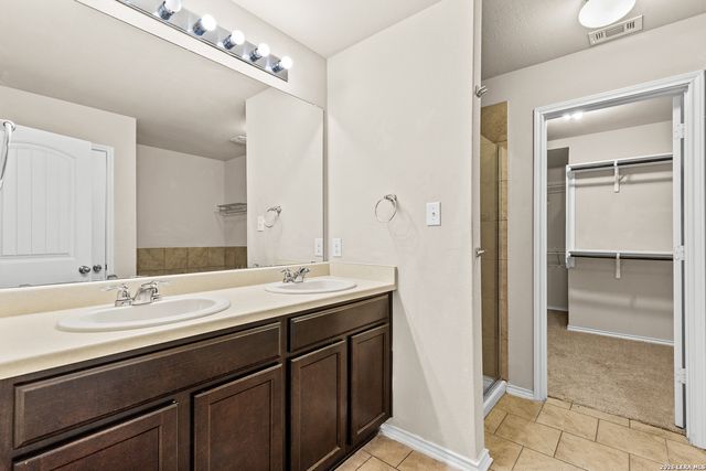 6919 Quantum Loop, San Antonio, TX 78252