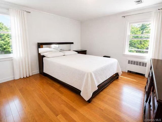 110 Leahy Street, Jericho, NY 11753