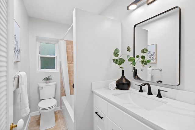 177 N El Camino Real Way 27, San Mateo, CA 94401