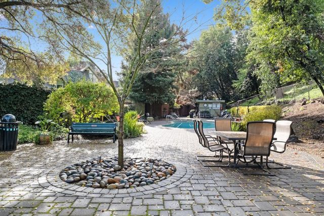 177 N El Camino Real Way 27, San Mateo, CA 94401