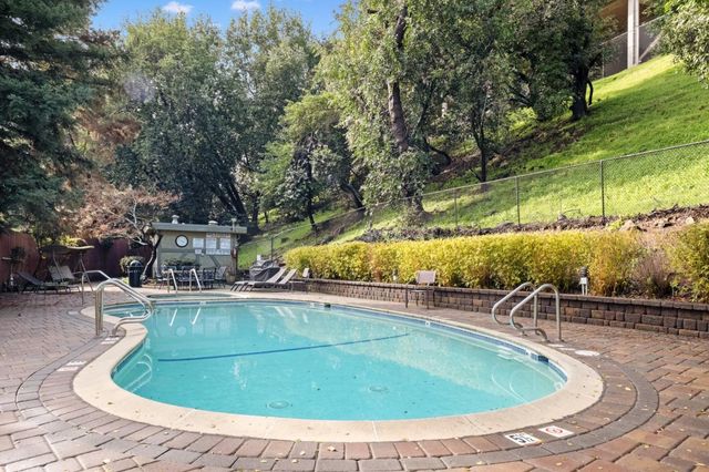 177 N El Camino Real Way 27, San Mateo, CA 94401