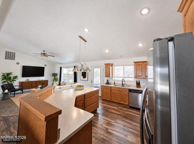 3220 Brookside Circle, Fallon, NV 89406