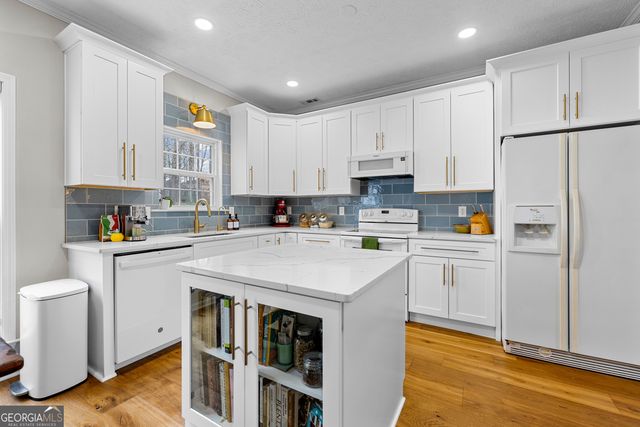 100 Sycamore Way, Sharpsburg, GA 30277