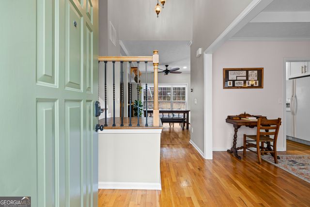 100 Sycamore Way, Sharpsburg, GA 30277