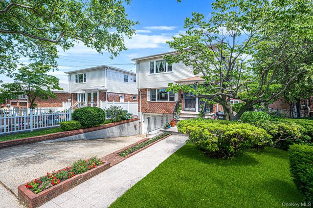 14615 27th Avenue, Flushing, NY 11354