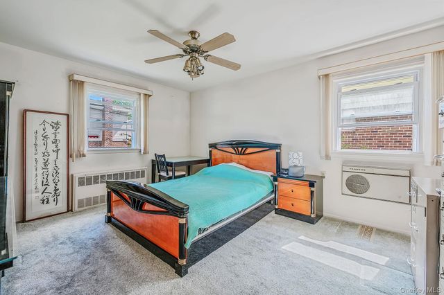 14615 27th Avenue, Flushing, NY 11354