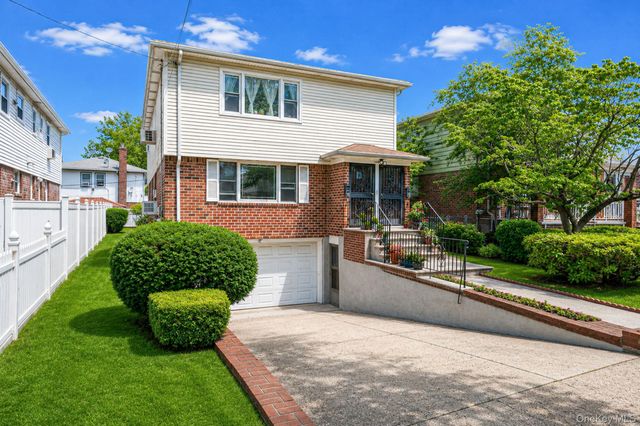 14615 27th Avenue, Flushing, NY 11354