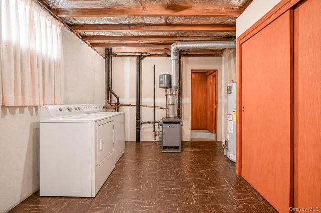 14615 27th Avenue, Flushing, NY 11354