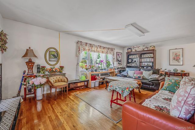 14615 27th Avenue, Flushing, NY 11354