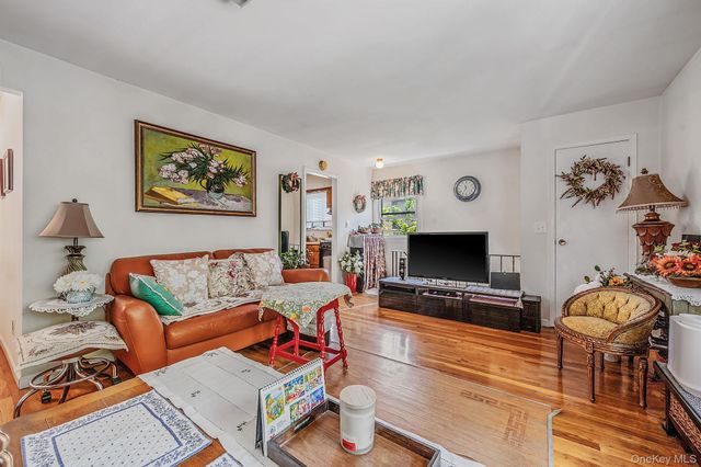 14615 27th Avenue, Flushing, NY 11354