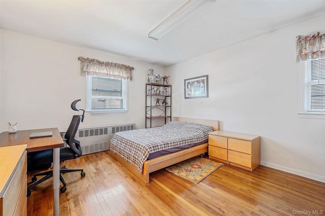14615 27th Avenue, Flushing, NY 11354