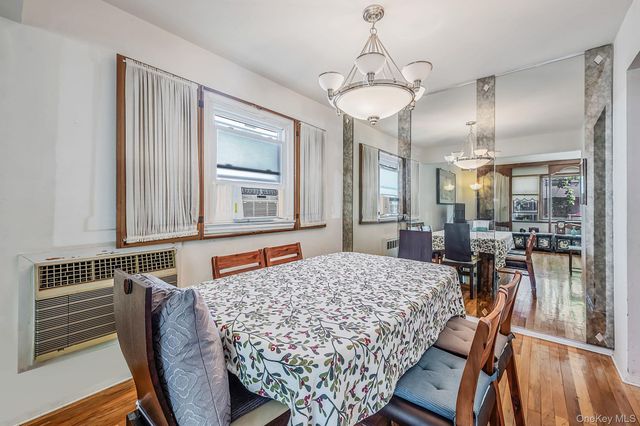 14615 27th Avenue, Flushing, NY 11354