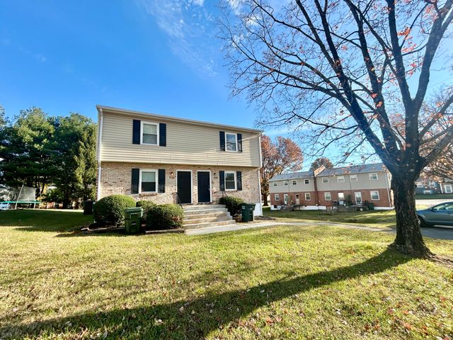 913 Page St, Salem, VA 24153