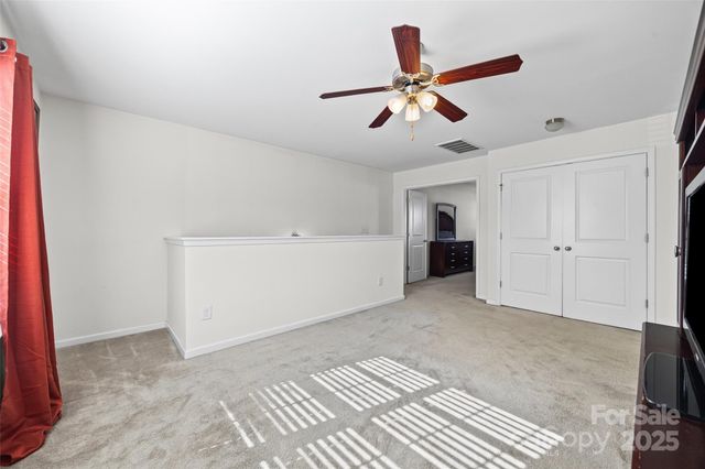 2811 Berry Creek Road, Charlotte, NC 28214