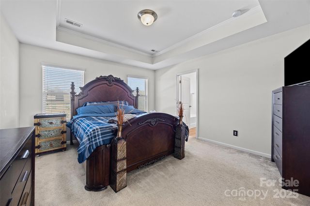 2811 Berry Creek Road, Charlotte, NC 28214