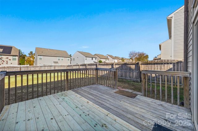 2811 Berry Creek Road, Charlotte, NC 28214