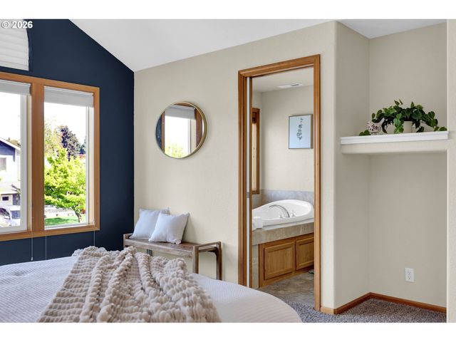 3240 CINDY St, Eugene, OR 97404