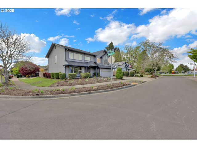 3240 CINDY St, Eugene, OR 97404