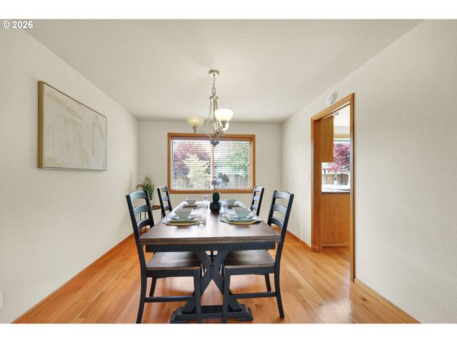 3240 CINDY St, Eugene, OR 97404