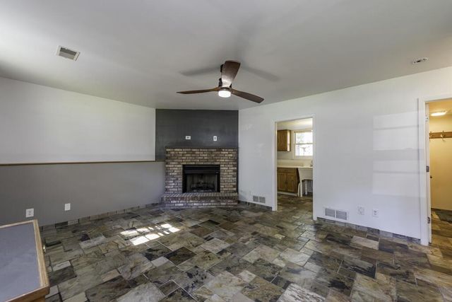 11211 8th AVENUE, Pleasant Prairie, WI 53158
