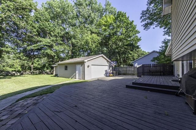 11211 8th AVENUE, Pleasant Prairie, WI 53158