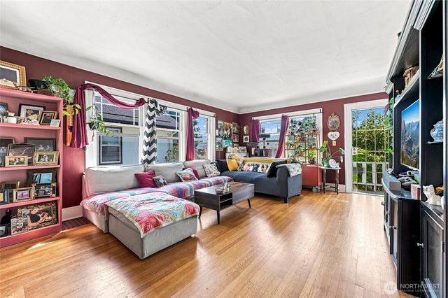 3208 15th Avenue S, Seattle, WA 98144