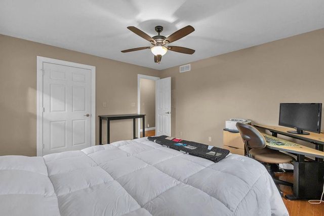 2100 NE 85th Road, St Joseph, MO 64507