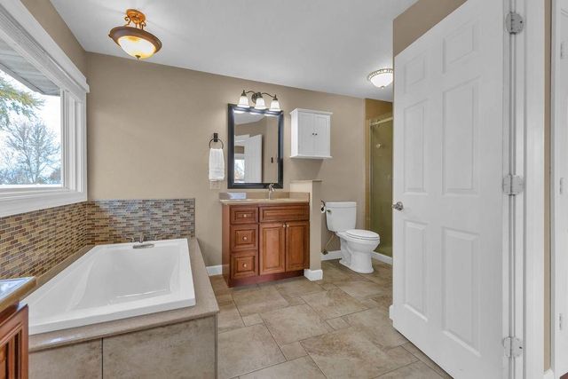 2100 NE 85th Road, St Joseph, MO 64507