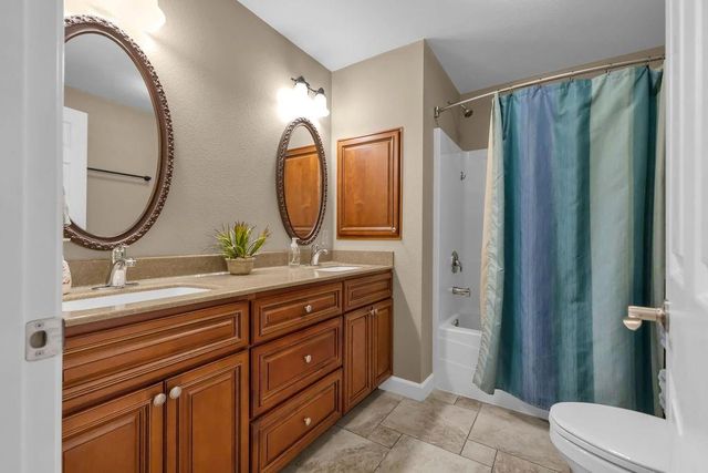 2100 NE 85th Road, St Joseph, MO 64507