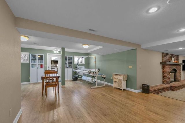 2100 NE 85th Road, St Joseph, MO 64507