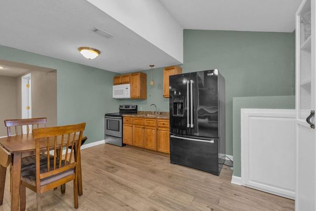 2100 NE 85th Road, St Joseph, MO 64507