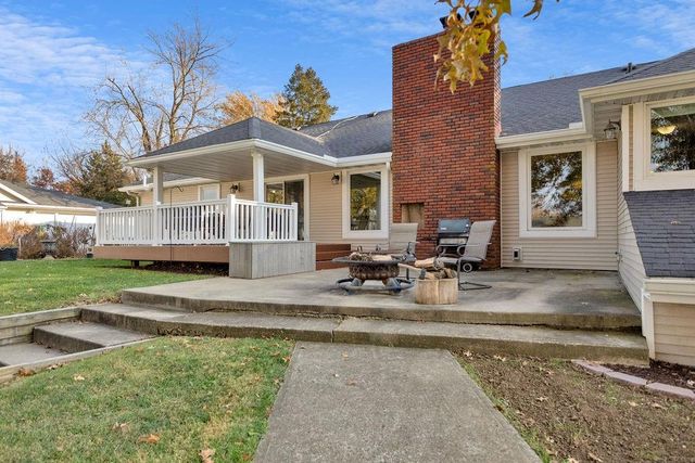 2100 NE 85th Road, St Joseph, MO 64507