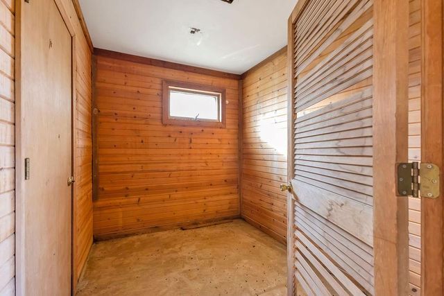 2100 NE 85th Road, St Joseph, MO 64507