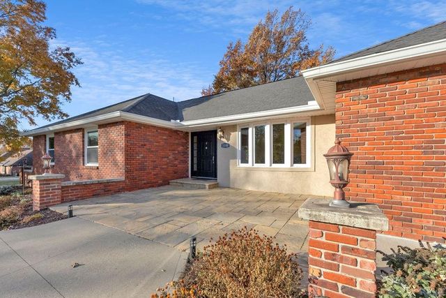 2100 NE 85th Road, St Joseph, MO 64507