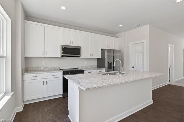 611 Commonwealth DR, Yorktown, VA 23693