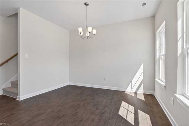 611 Commonwealth DR, Yorktown, VA 23693