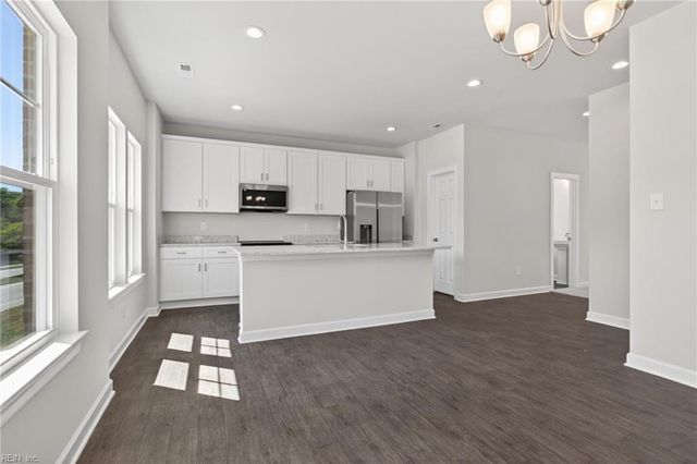 611 Commonwealth DR, Yorktown, VA 23693