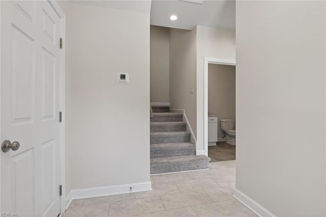 611 Commonwealth DR, Yorktown, VA 23693