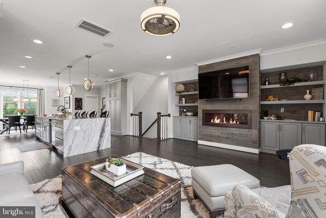 22901 EMBER BROOK CIR, Brambleton, VA 20148