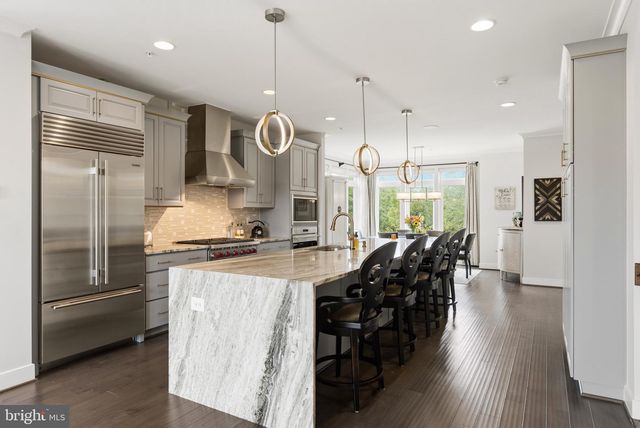 22901 EMBER BROOK CIR, Brambleton, VA 20148