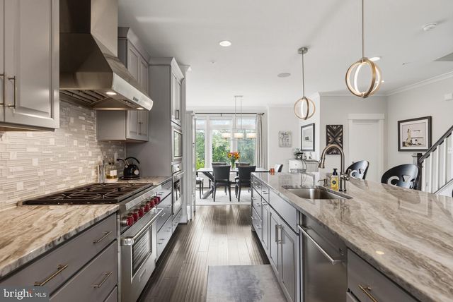 22901 EMBER BROOK CIR, Brambleton, VA 20148