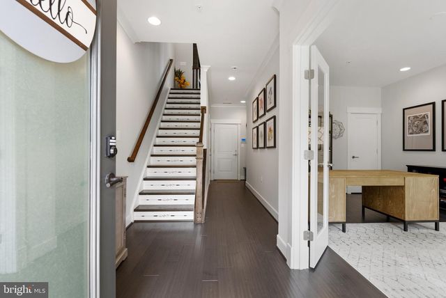 22901 EMBER BROOK CIR, Brambleton, VA 20148