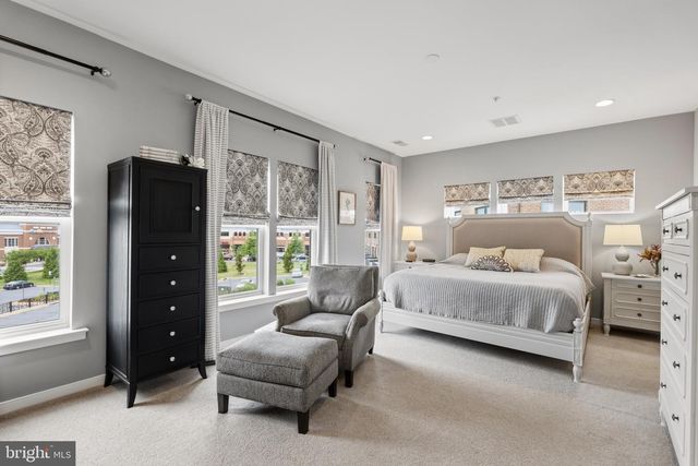 22901 EMBER BROOK CIR, Brambleton, VA 20148