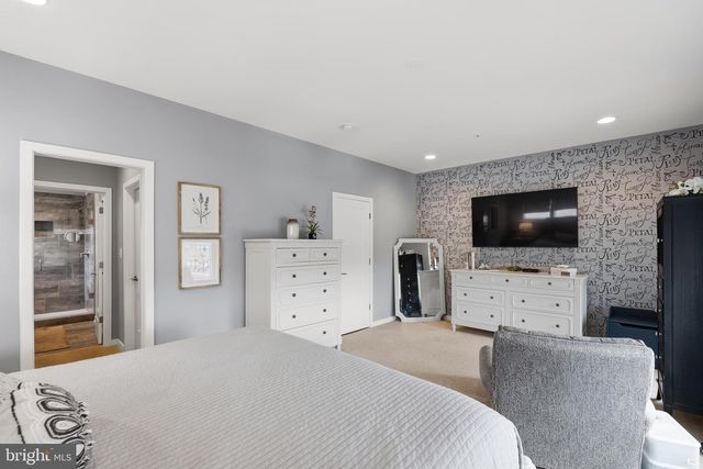 22901 EMBER BROOK CIR, Brambleton, VA 20148