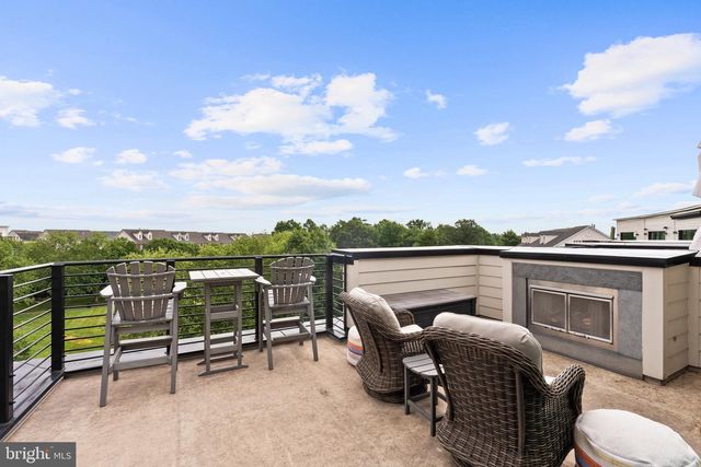 22901 EMBER BROOK CIR, Brambleton, VA 20148