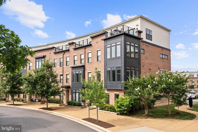 22901 EMBER BROOK CIR, Brambleton, VA 20148