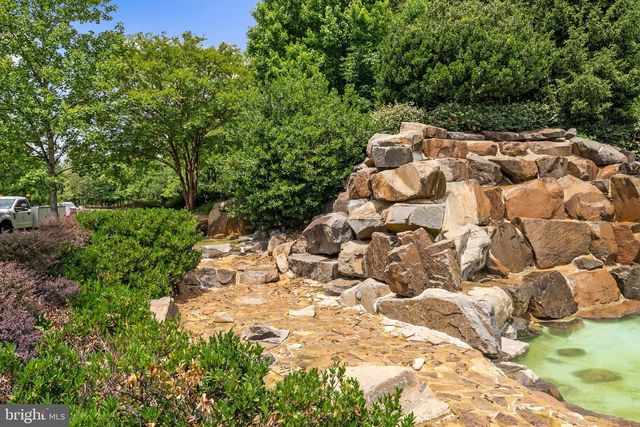 22901 EMBER BROOK CIR, Brambleton, VA 20148