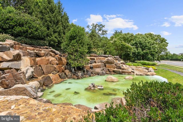 22901 EMBER BROOK CIR, Brambleton, VA 20148