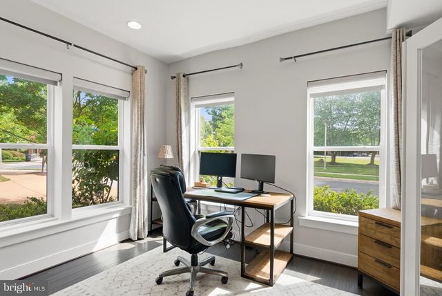 22901 EMBER BROOK CIR, Brambleton, VA 20148