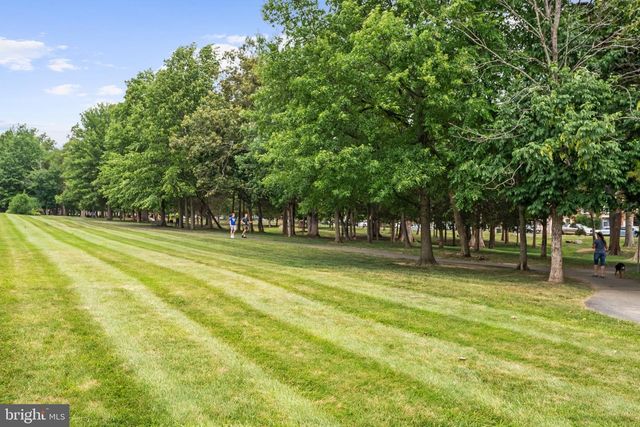 22901 EMBER BROOK CIR, Brambleton, VA 20148